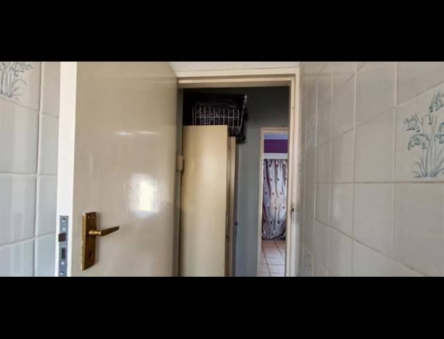 5 BEDROOM HOUSE FOR SALE IN ROODEKOP